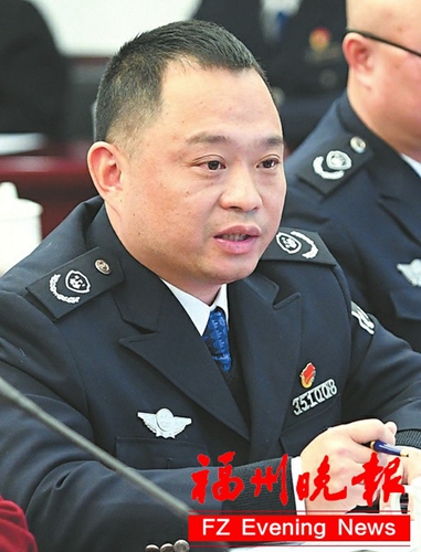 誰在印制“福州藍(lán)”金名片？