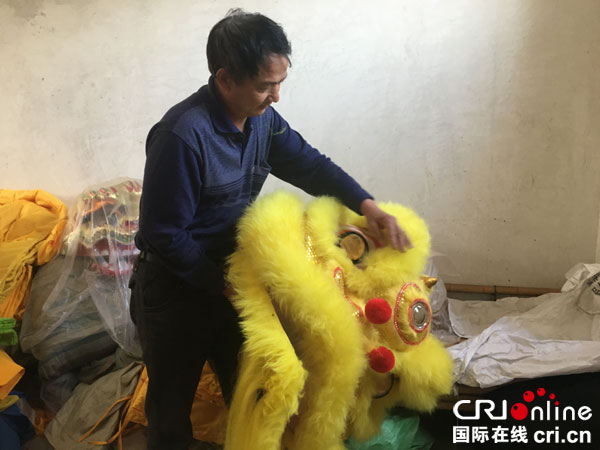 【砥礪奮進的五年】“互聯(lián)網(wǎng)+”推動精準扶貧 貧困村轉型“社火淘寶村”