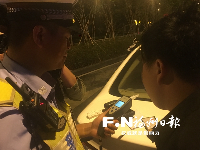 福州交警夜查酒駕 2個多小時查糾醉駕1起酒駕3起