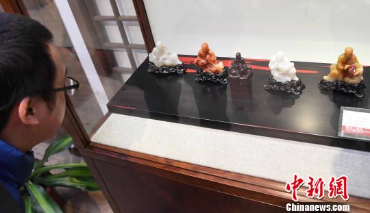 首屆中國壽山石雕青年學(xué)術(shù)提名展亮相福州