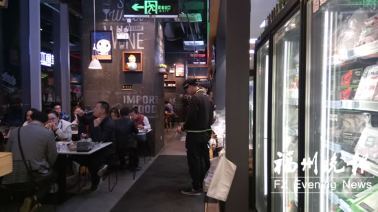 新零售沖擊尾牙宴市場　不少小微企業(yè)去超市聚餐
