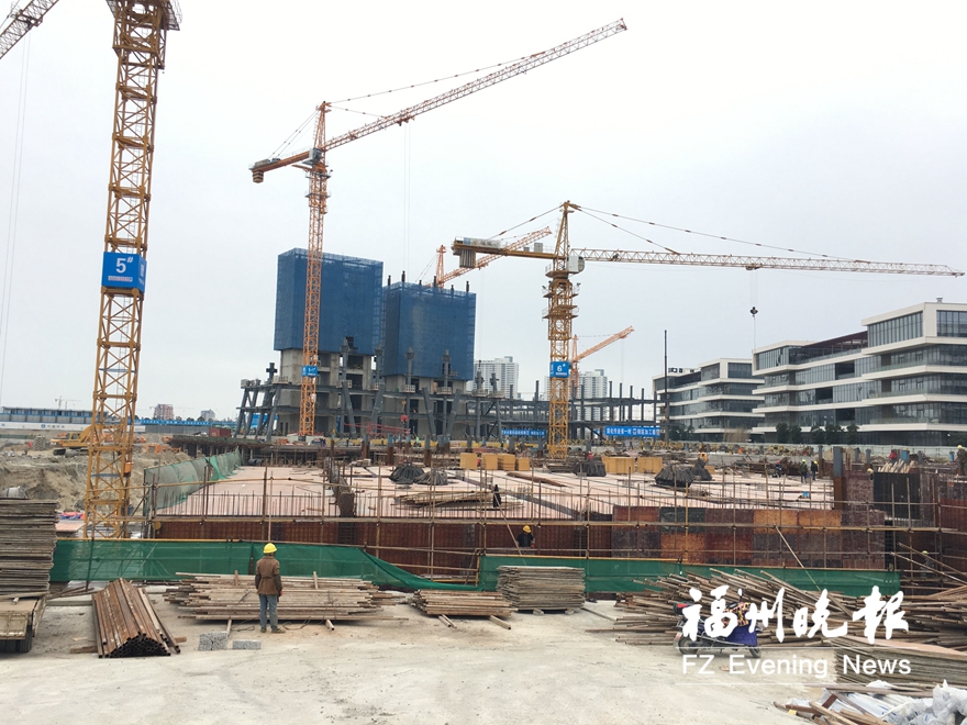 濱海新城東湖VR小鎮(zhèn)二三期春節(jié)前7棟主體結(jié)構(gòu)封頂