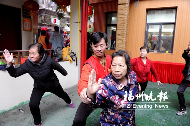 福建啟動“青春之光”愛老計劃 萬名老人將獲結(jié)對幫扶