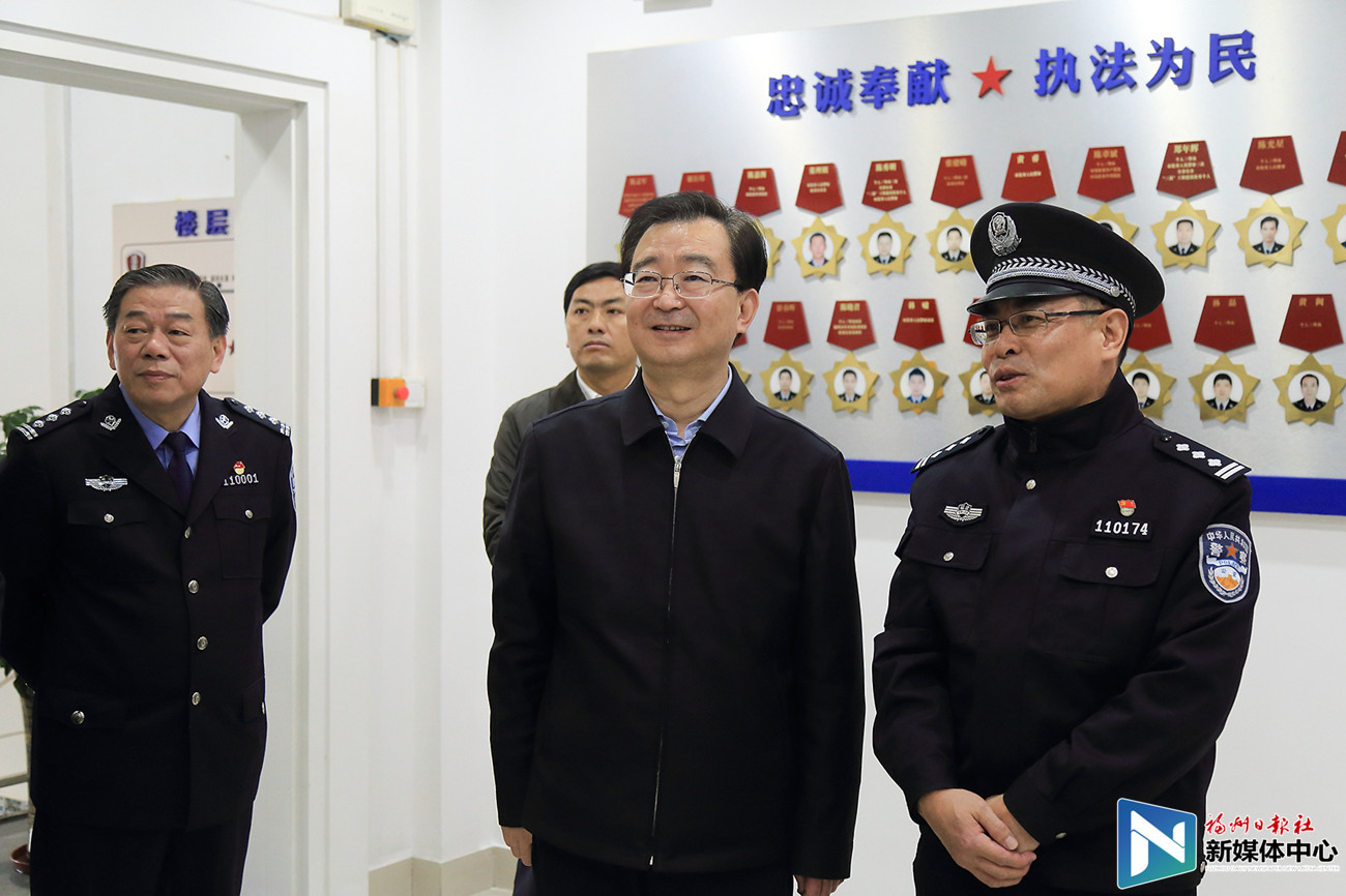 向幸福之城出發(fā)！王寧看望慰問(wèn)基層一線職工和新聞工作者
