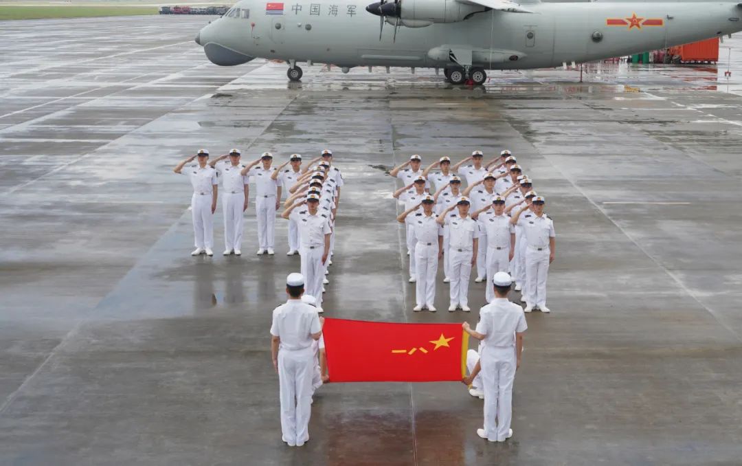 人民海軍，生日快樂！