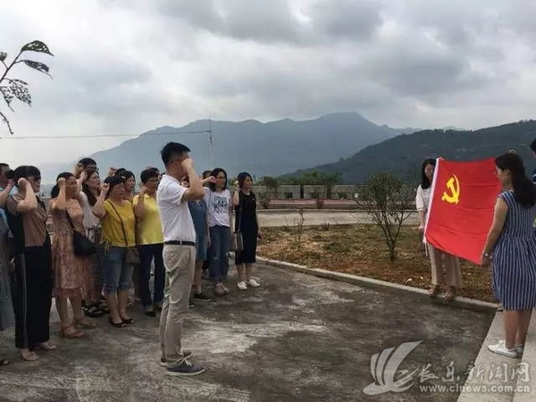 航城街道開展黨員志愿者迎“七一”廉政教育活動