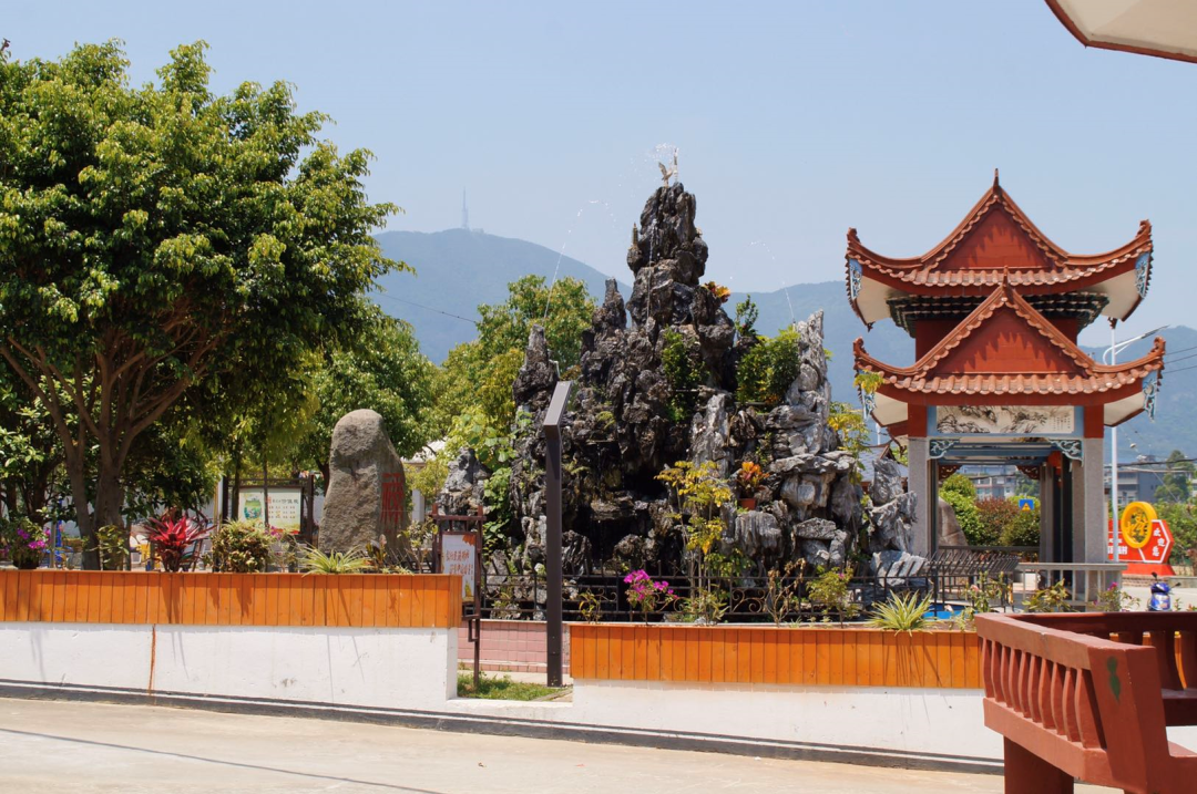 長樂這個(gè)村鄉(xiāng)賢捐資千萬元，建起美麗家園！