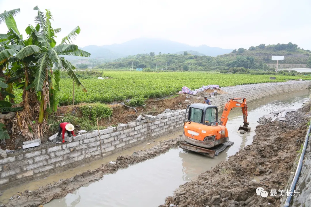 黃石村護坡及木棧道建設(shè)工程計劃9月前完工