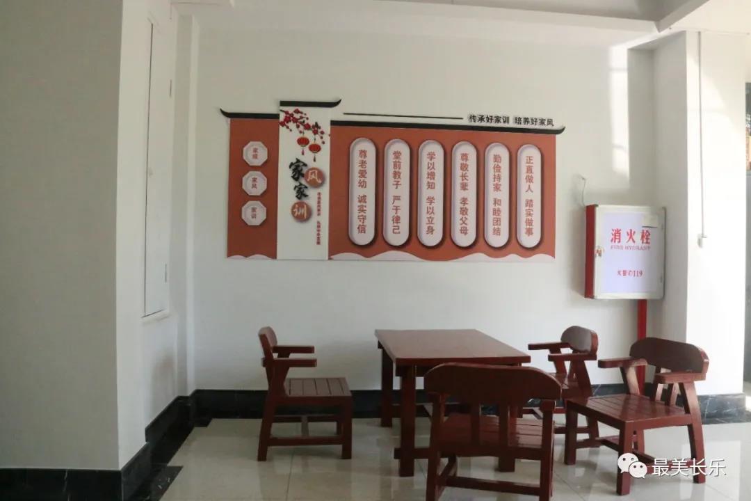 【近鄰黨建】黨建引領(lǐng)“近”社區(qū) 情暖民心“鄰”距離