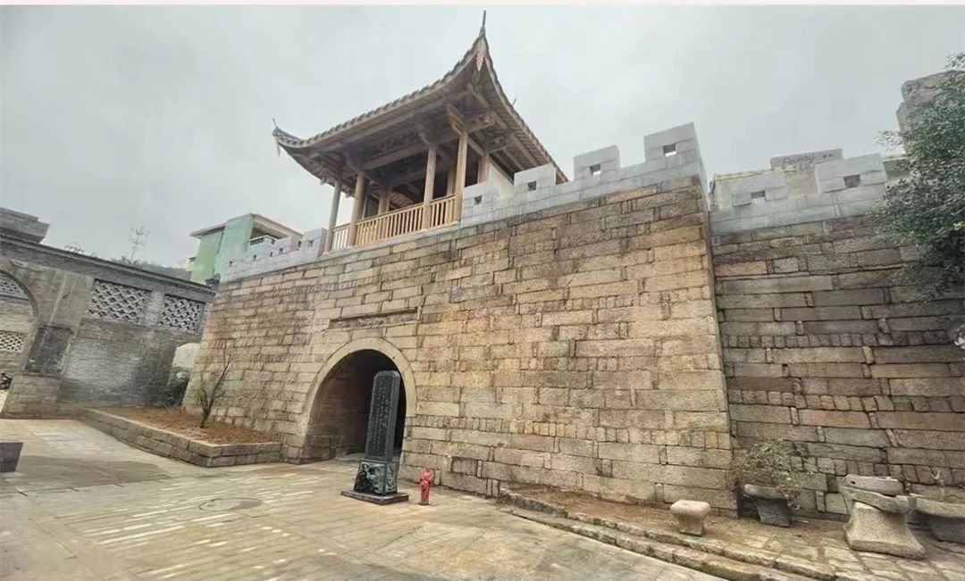 【網(wǎng)絡(luò)中國節(jié)?春節(jié)】新春走基層丨有古城有“梅”景！這個春節(jié)一起相約打卡！