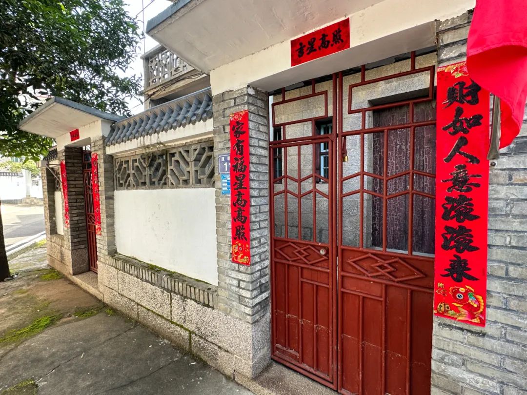 一副對聯(lián)，一份祝福！在這里，“僑”見幸福
