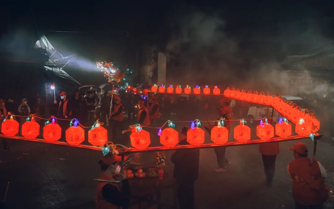 【網(wǎng)絡(luò)中國節(jié)·元宵】龍來啦！威風凜凜！就在漳港！