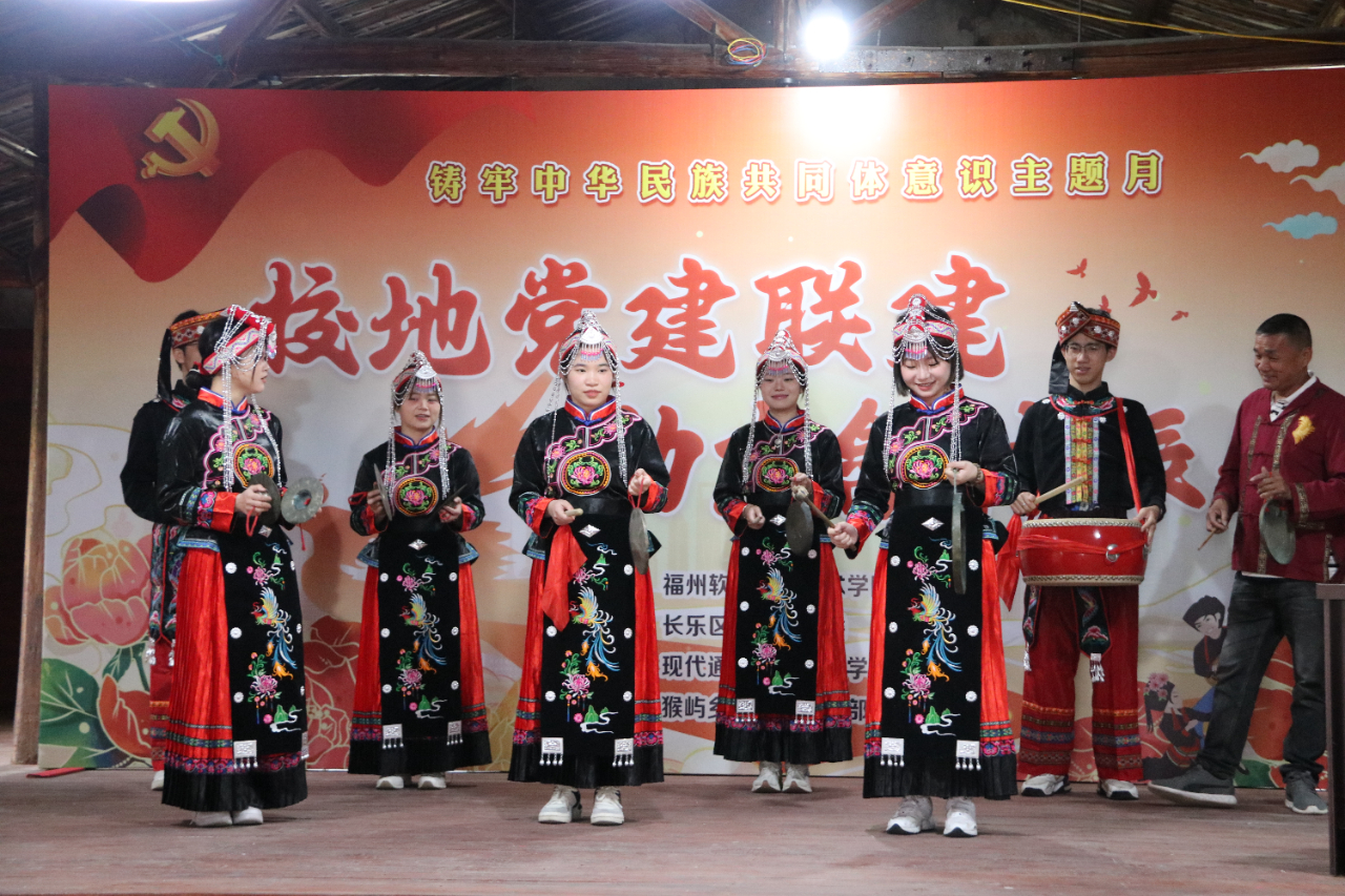 剪紙、繪畫、打鼓板……這個藏在僑鄉(xiāng)的神秘村落好熱鬧！