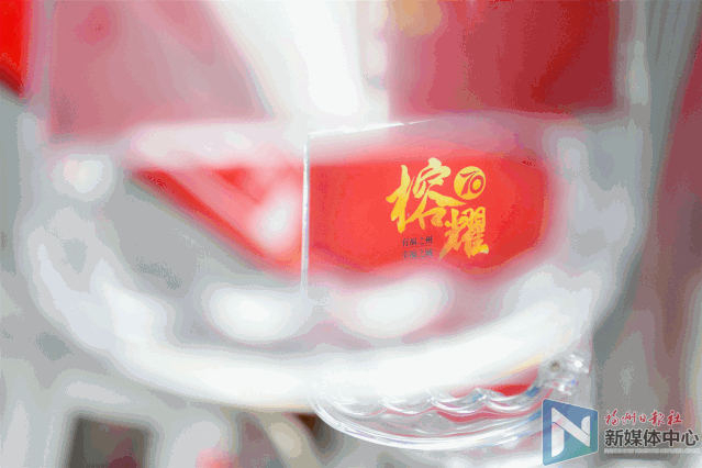紅了！福州今天這趟地鐵獨(dú)一無二！