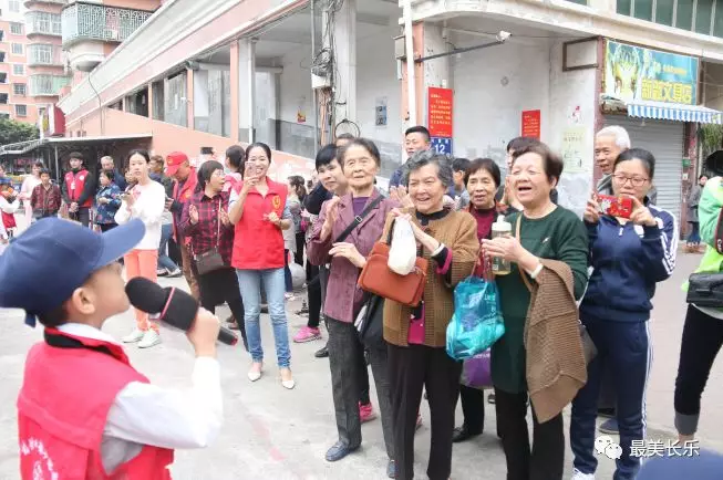 垃圾分類進(jìn)社區(qū)，還有互動游戲！這波花式宣傳走心了！
