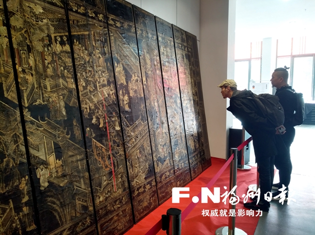 迎世遺大會漆藝盛宴舉辦 清代十二扇黑漆描金屏風(fēng)首亮相