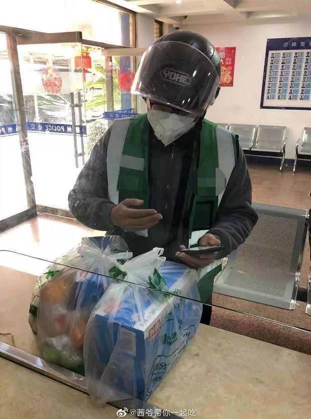 疫情下的福州，這些匆匆離去的背影，暖心！