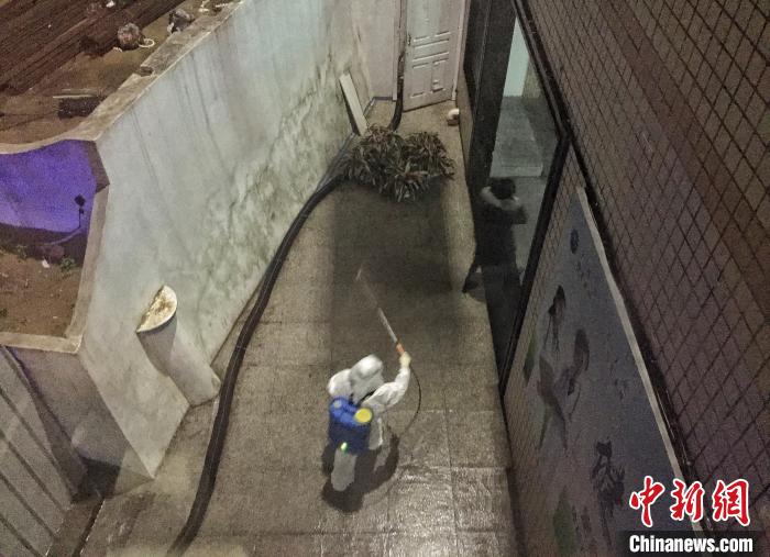 一家六口遭“疫”的生命之路：希望盡快治好