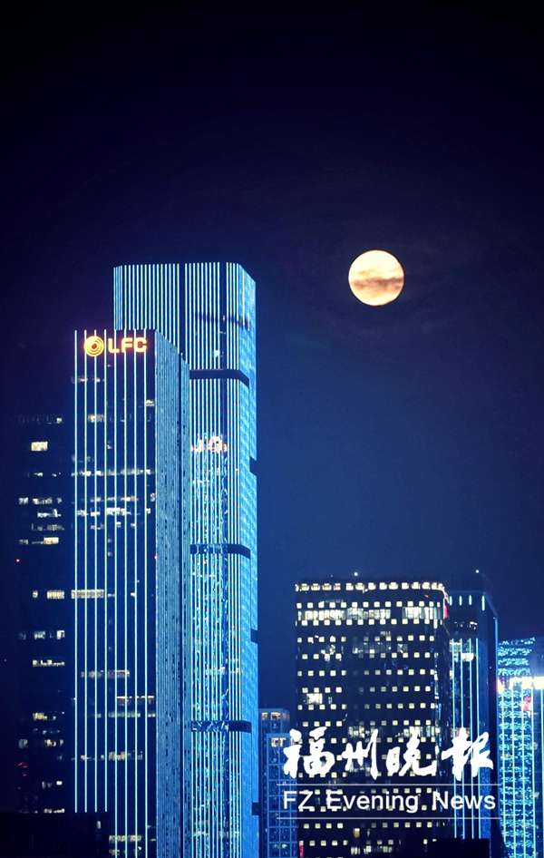 福州連日上演天空大片 周末將迎來雨水