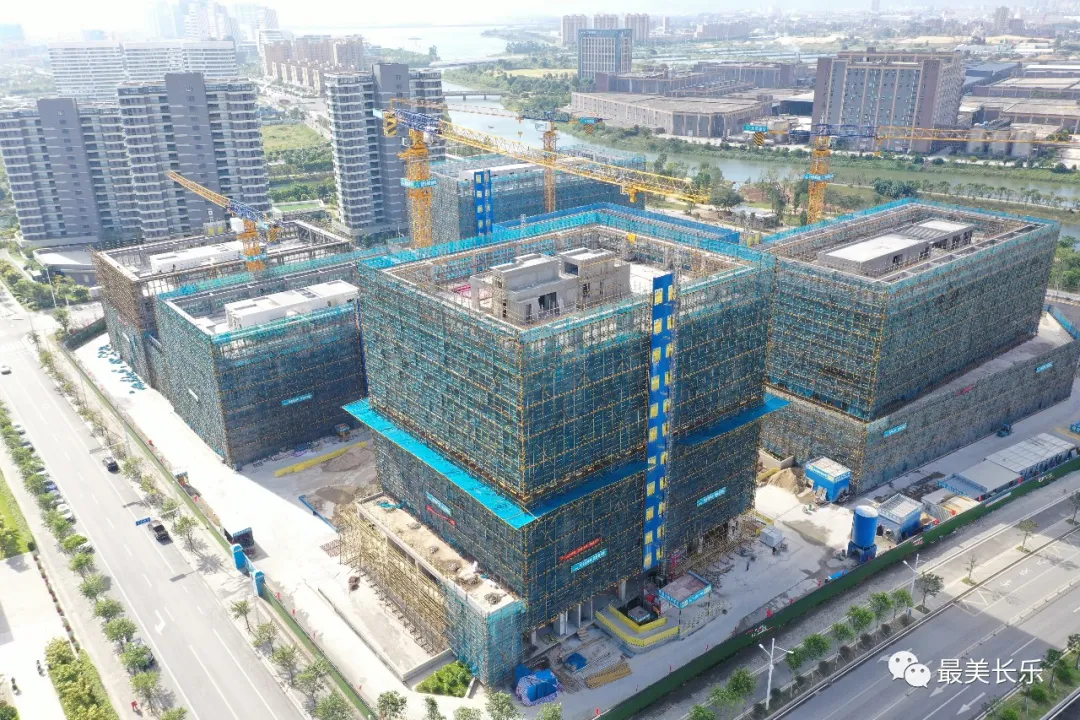 東南大數(shù)據(jù)產(chǎn)業(yè)園研發(fā)樓三期項目B地塊全面封頂