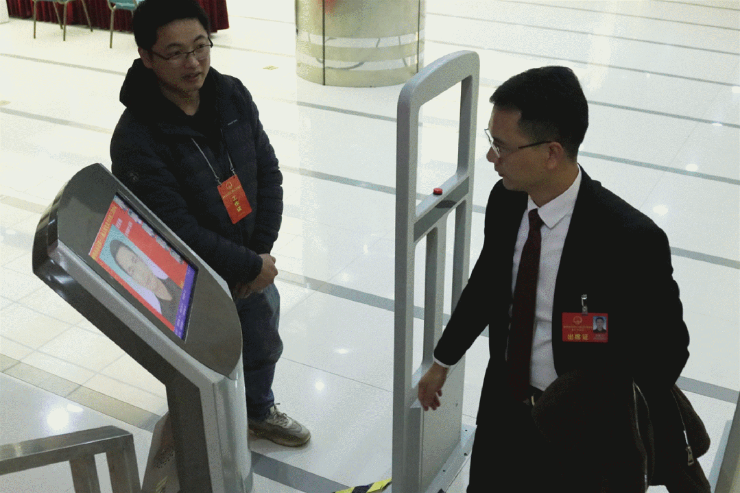 建言獻策談發(fā)展，履職盡責(zé)謀大計：人大代表今日報到