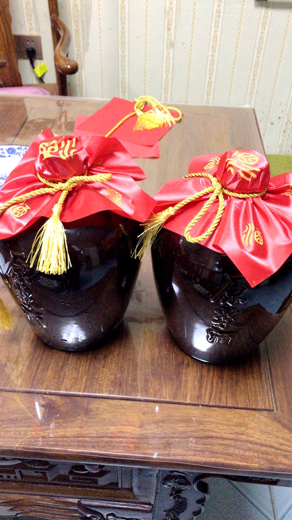 【網(wǎng)絡(luò)述年】農(nóng)家釀的青紅酒，一起來做一做吧！