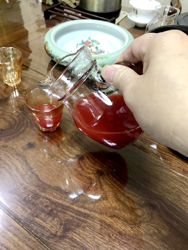 【網(wǎng)絡(luò)述年】農(nóng)家釀的青紅酒，一起來做一做吧！