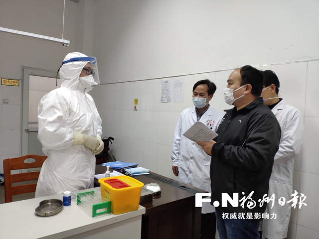 長樂區(qū)吳航鄉(xiāng)情社高維：深入“戰(zhàn)場”記錄防疫一線實(shí)況