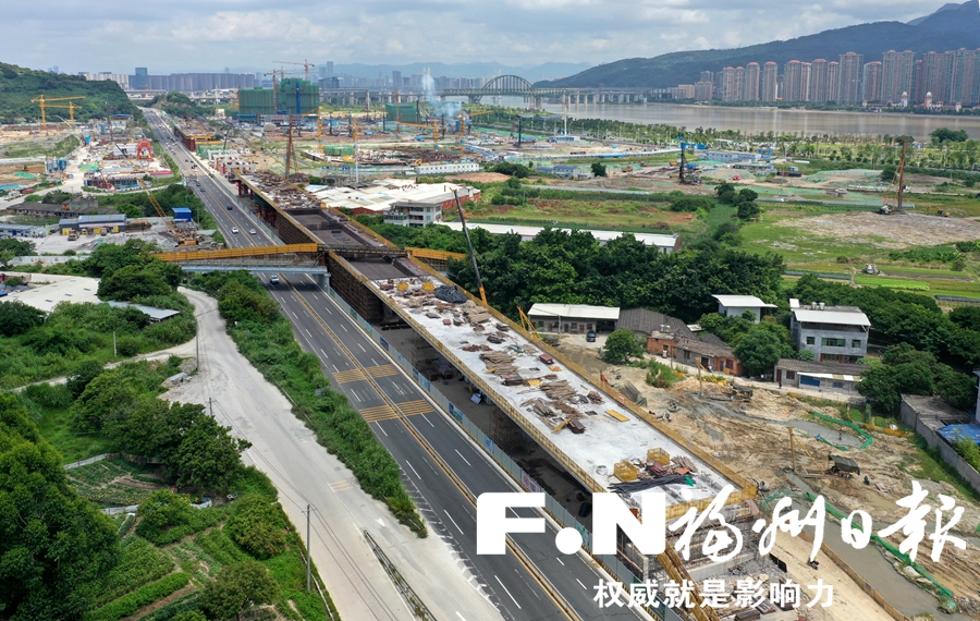 福泉高速公路連接線啟動(dòng)拓寬改造