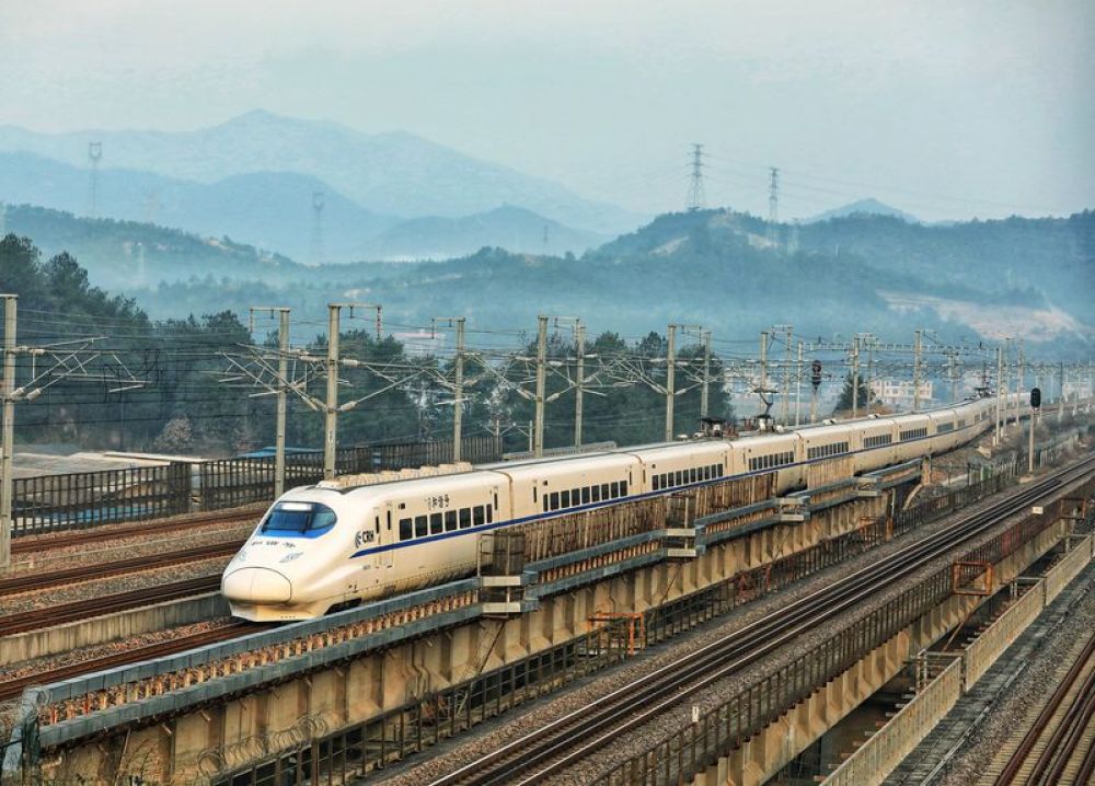 閩西老區(qū)：動(dòng)車為發(fā)展提供“加速度”
