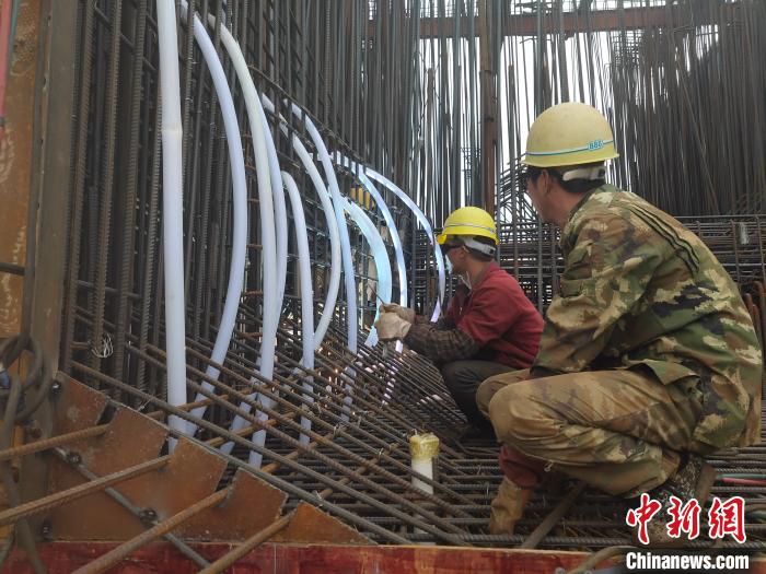 工地過年 百名建設(shè)者新春堅(jiān)守新建福廈鐵路一線