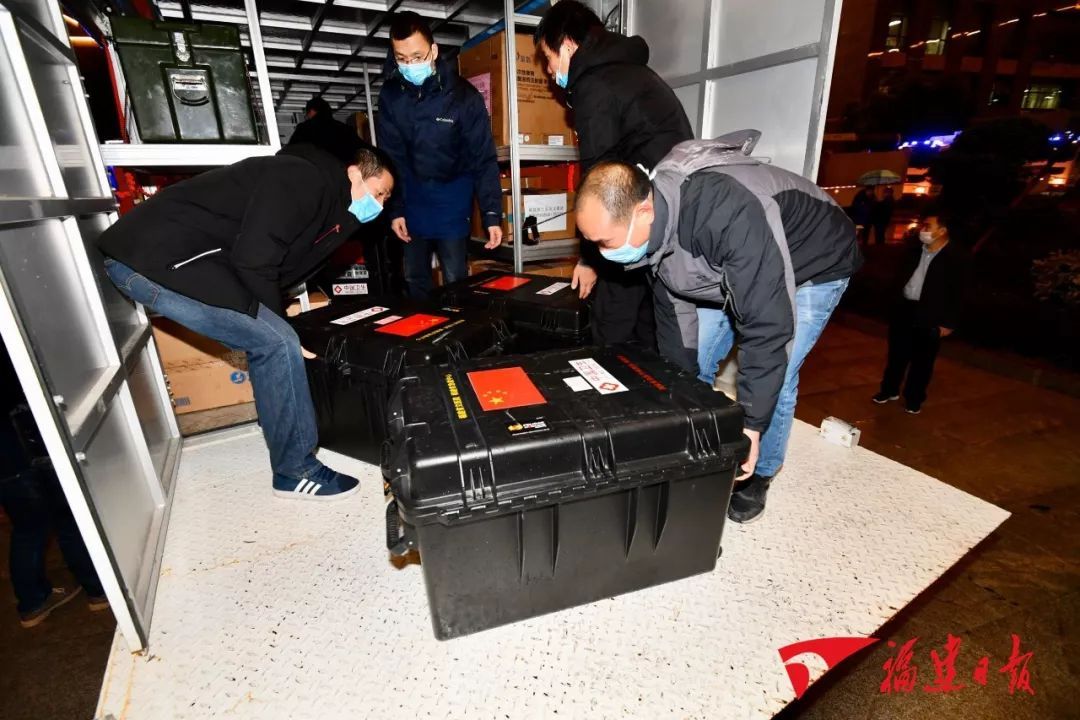 雨夜集結(jié)出發(fā)！福建省立醫(yī)院國(guó)家緊急醫(yī)學(xué)救援隊(duì)（福建）馳援武漢