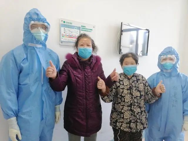 福建90后護(hù)士“戰(zhàn)地”日記：凌晨工作時(shí)突然無(wú)法呼吸！