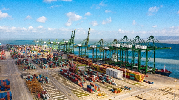 福州海關多舉措為航運物流業(yè)“保駕護航”