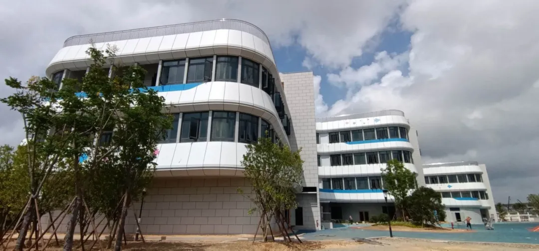 濱海新城實(shí)驗(yàn)幼兒園完成初驗(yàn)，預(yù)計(jì)11月招生