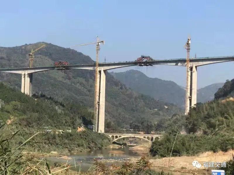 福建這兩座公路橋梁合龍
