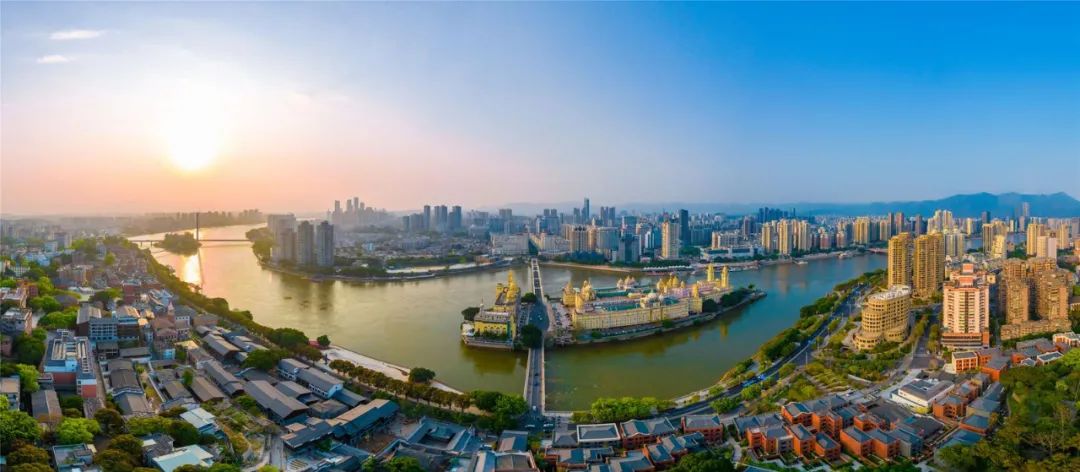 感恩奮進(jìn)，共赴中國式現(xiàn)代化新征程