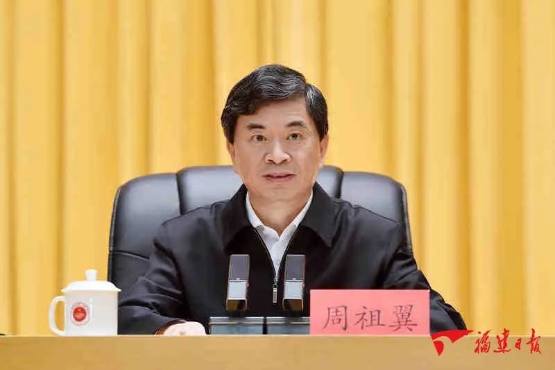 福建省管干部學(xué)習(xí)貫徹黨的二十大精神專題研討班在榕舉行