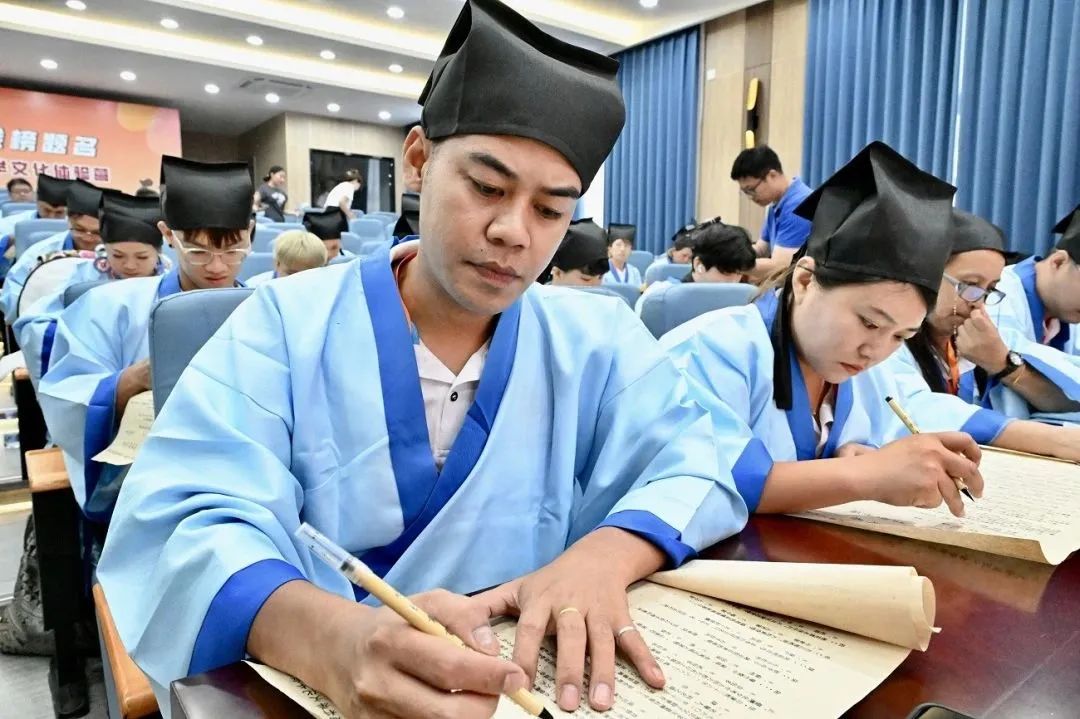 60名臺灣青年在榕參加“鄉(xiāng)試”，還將進(jìn)京“趕考”……