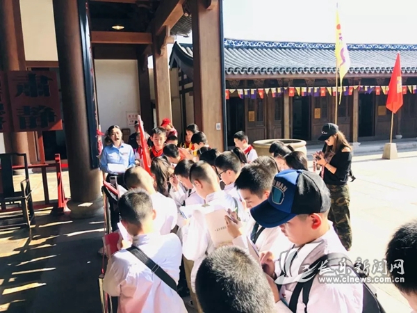 吳航中心小學(xué)開展少先隊研學(xué)活動