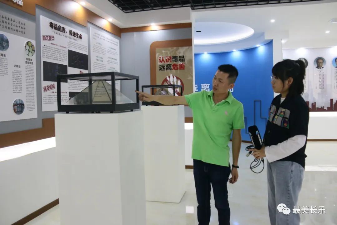 禁毒宣傳進校園，讓我們一起向毒品說“NO”！