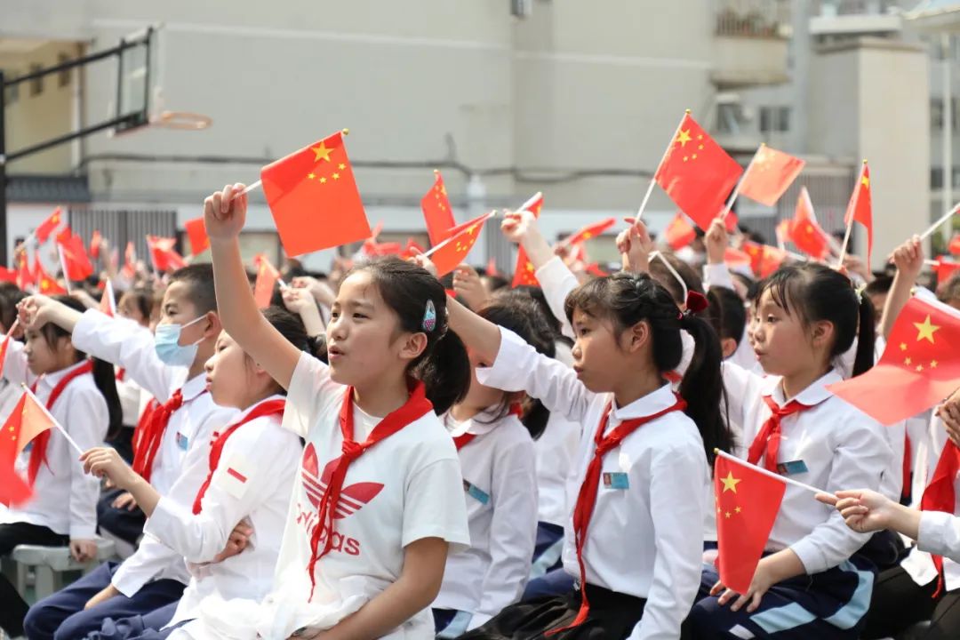 【網(wǎng)絡(luò)中國(guó)節(jié)·清明】薪火相傳！長(zhǎng)樂(lè)學(xué)子追思先烈