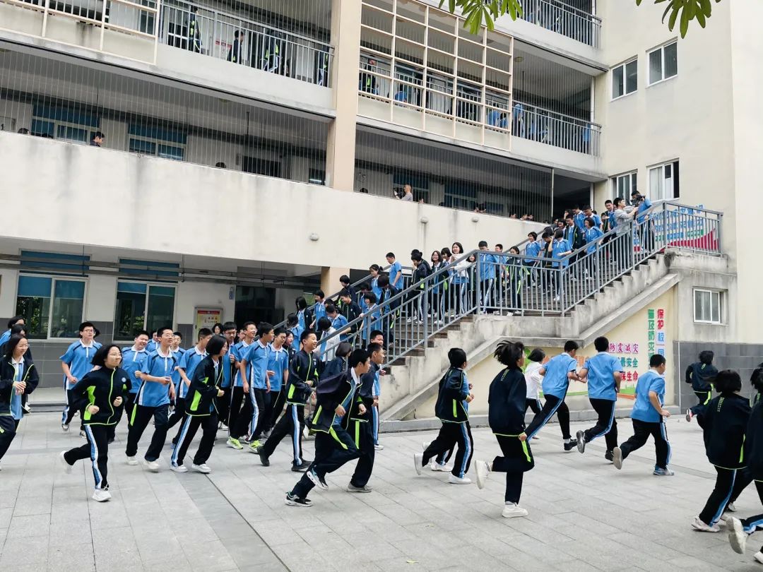防空警報(bào)鳴響，長(zhǎng)樂(lè)區(qū)這樣“應(yīng)戰(zhàn)”→