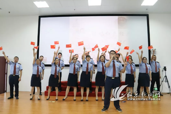 區(qū)市場(chǎng)監(jiān)督管理局舉辦慶祝建黨98周年合唱比賽