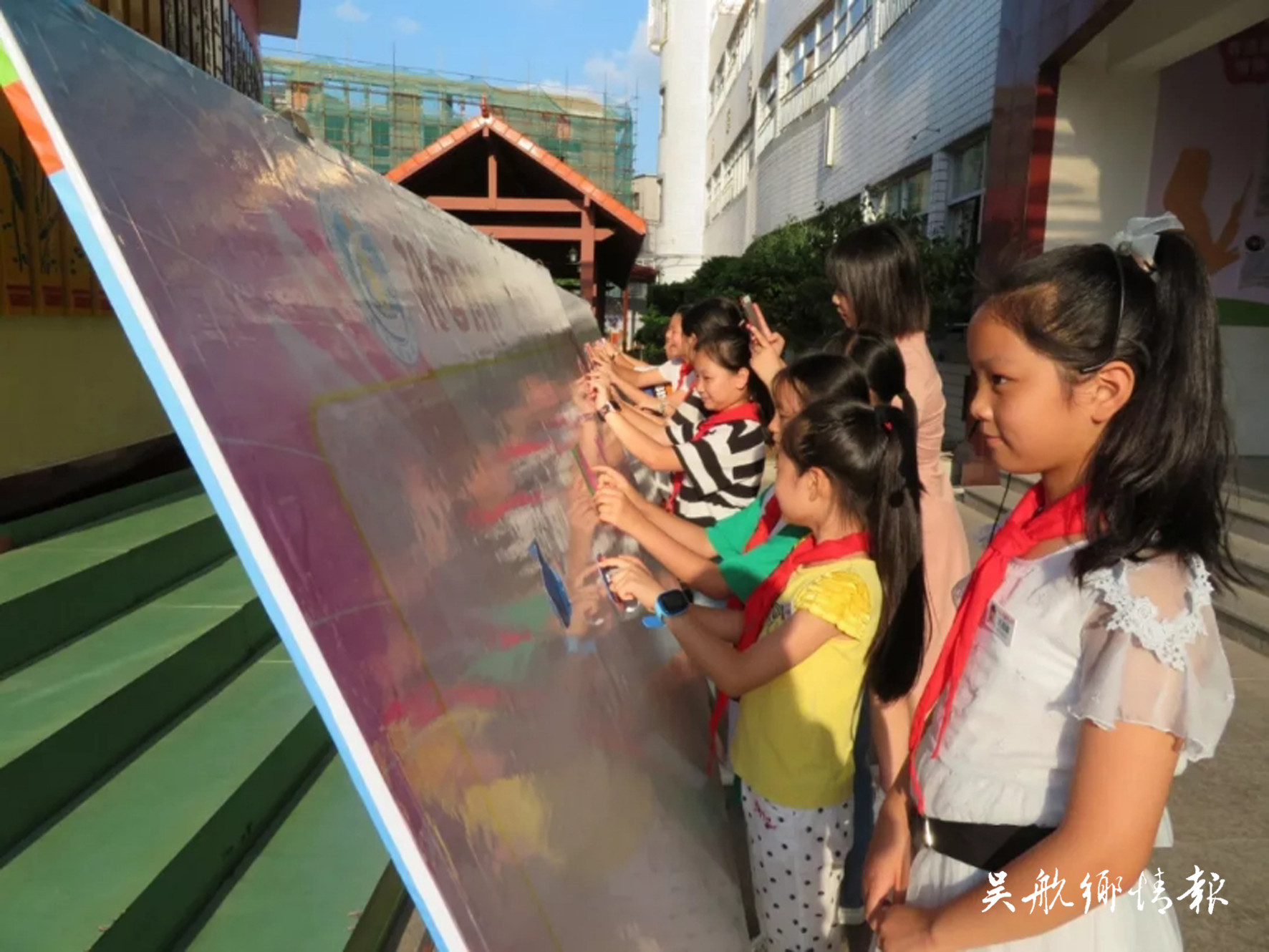 我區(qū)各級(jí)各部門(mén)開(kāi)展慶祝中華人民共和國(guó)成立70周年系列活動(dòng)