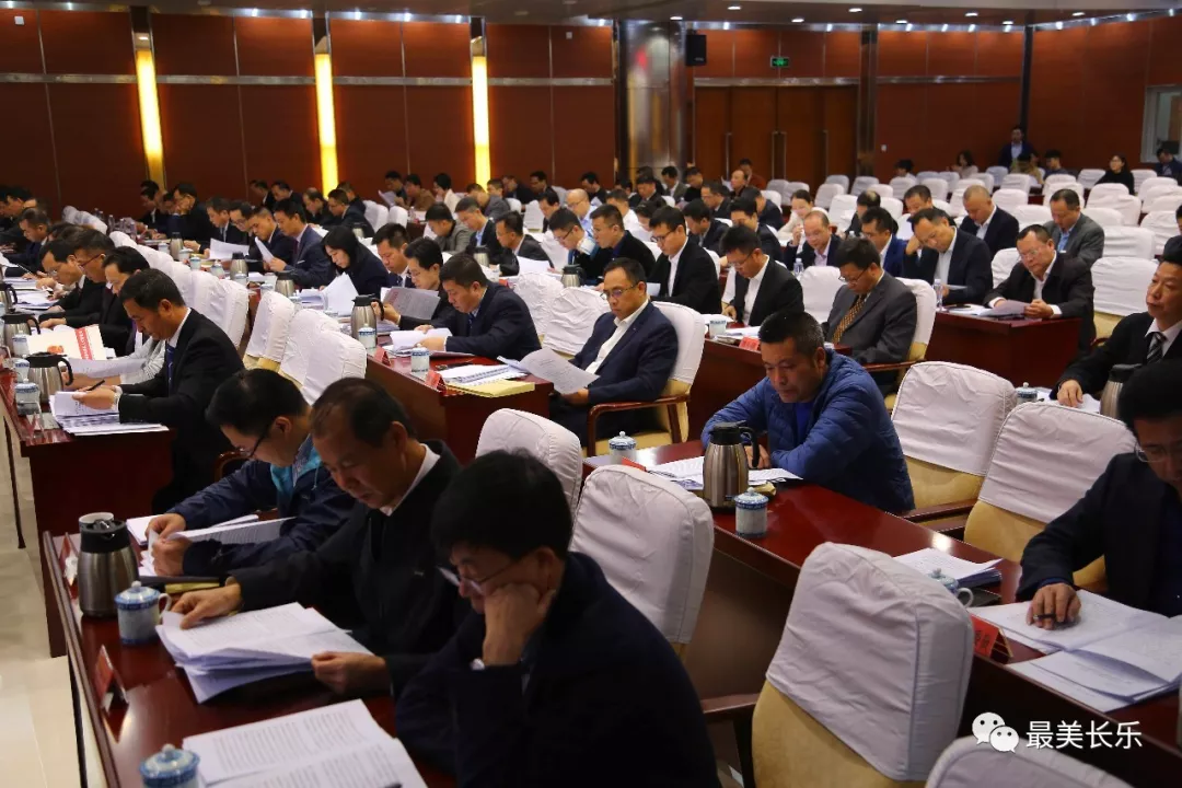為了一張人民滿意的答卷，區(qū)人大常態(tài)化開展?jié)M意度測(cè)評(píng)……