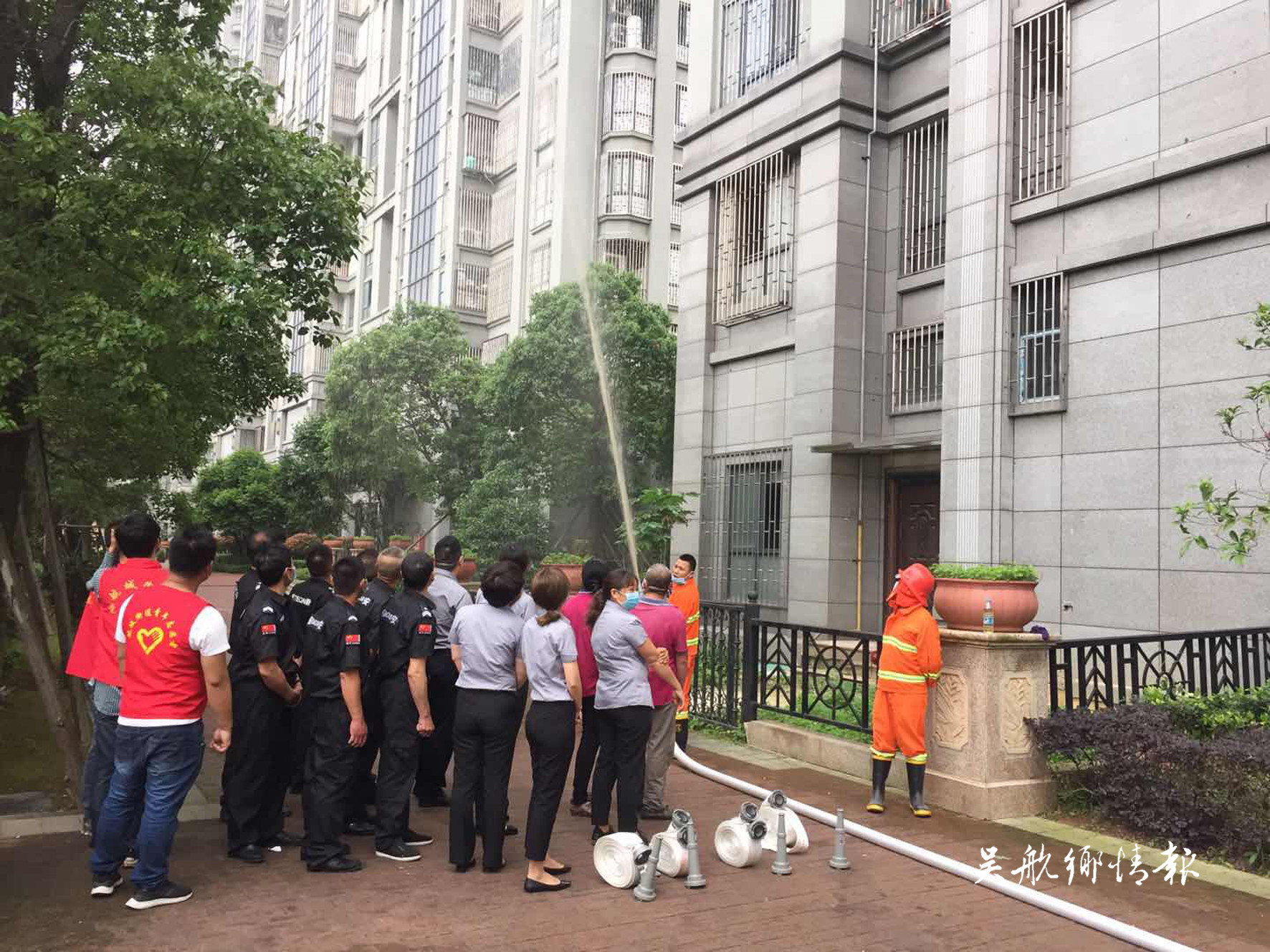 仁輝社區(qū)舉辦消防演練暨青年志愿活動