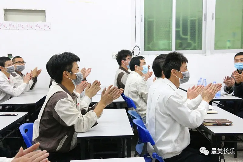 區(qū)人社局：免費(fèi)培訓(xùn)過大年 穩(wěn)崗政策暖人心
