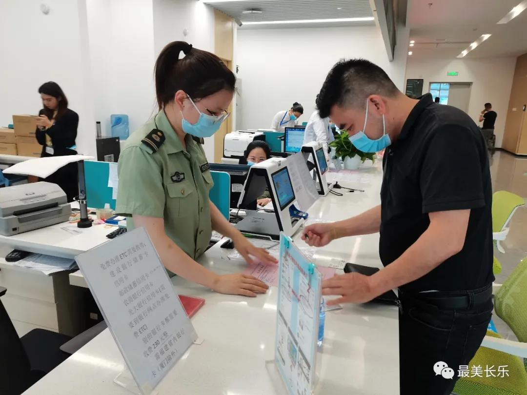 區(qū)行政服務中心：創(chuàng)新創(chuàng)優(yōu)服務機制 巧解企業(yè)發(fā)展難題