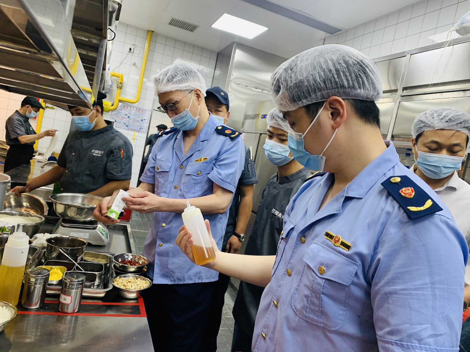 我區(qū)各部門扎實推進全國文明城市創(chuàng)建工作
